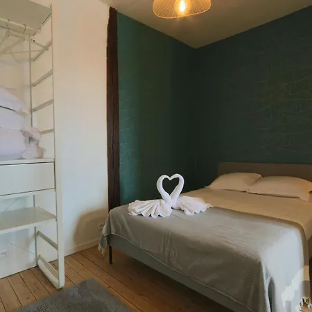 Lägenhet Let's Take A Walk In The Woods *