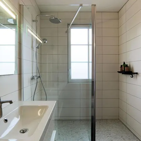 Let's Take A Walk In The Woods Apartment *