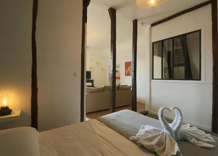 Let's Take A Walk In The Woods 公寓