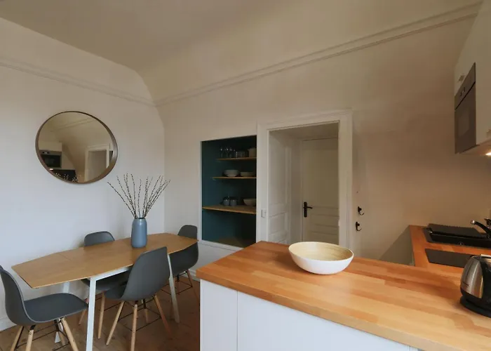 Let's Take A Walk In The Woods 公寓